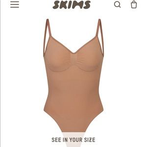 SKIMS low back thong bodysuit Small Sienna